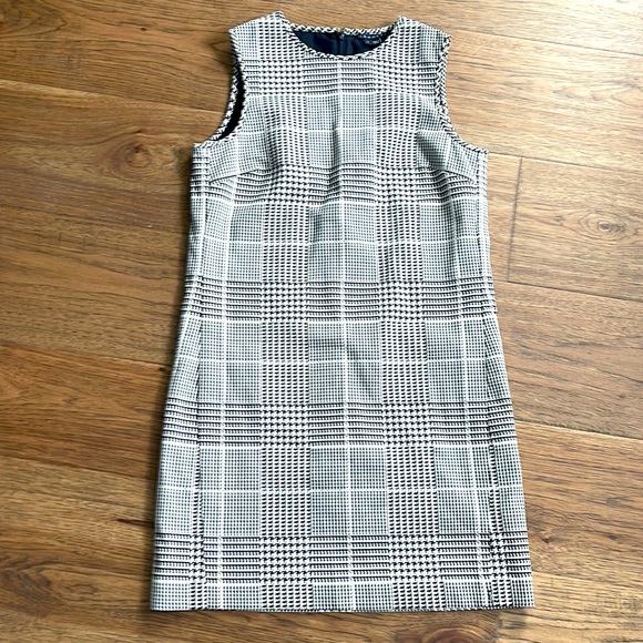 Theory Adraya Dress - Picture 3 of 5